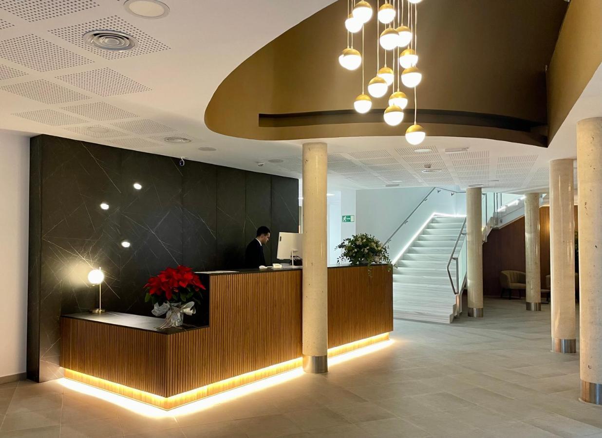 La Hospederia - El Provencio Hotel Екстериор снимка