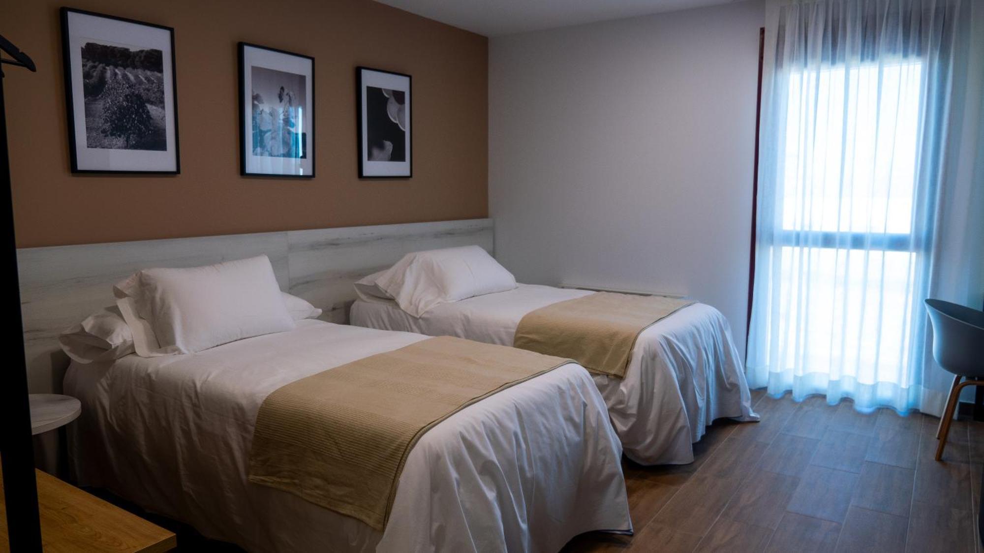 La Hospederia - El Provencio Hotel Екстериор снимка