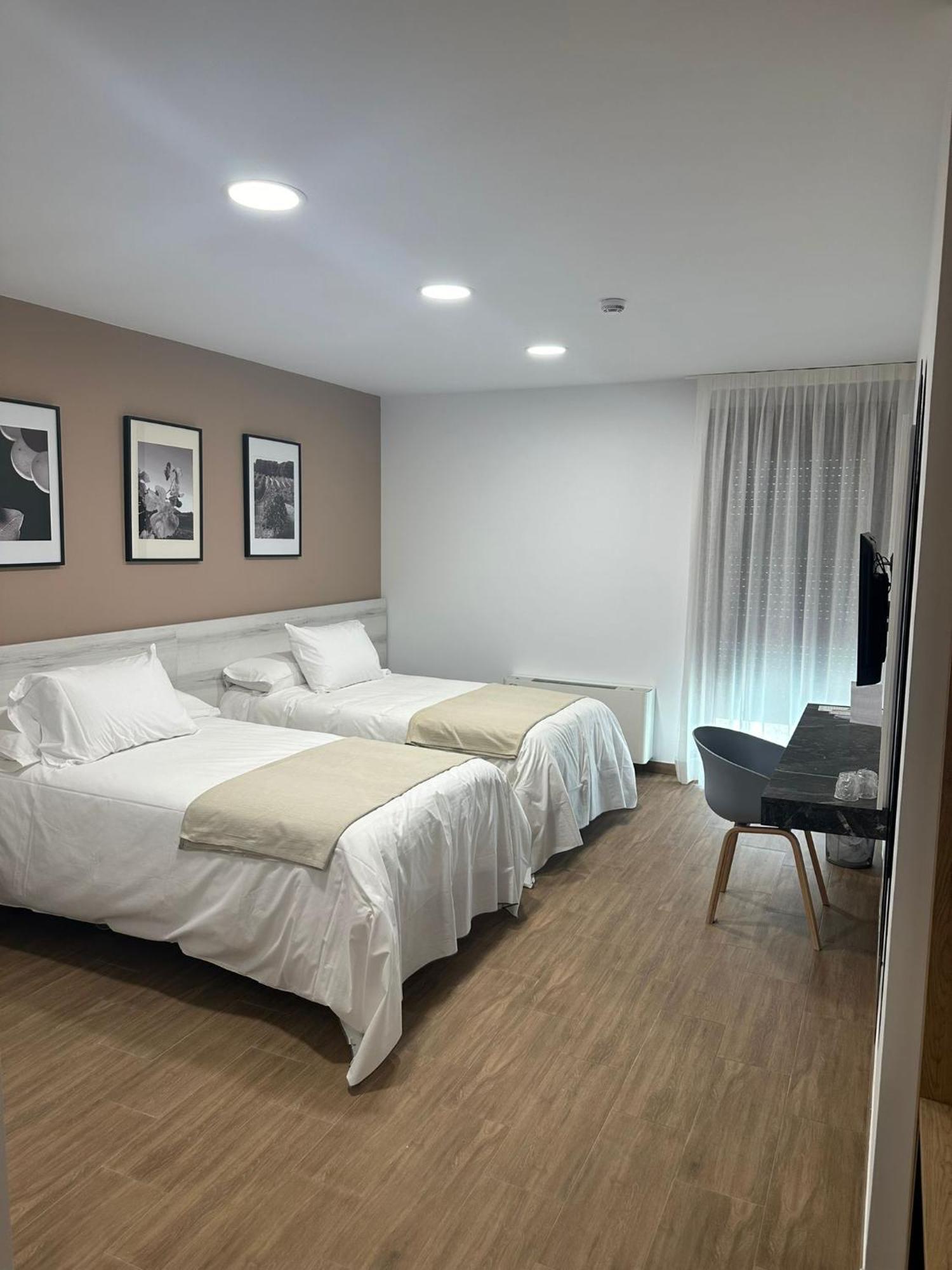 La Hospederia - El Provencio Hotel Екстериор снимка
